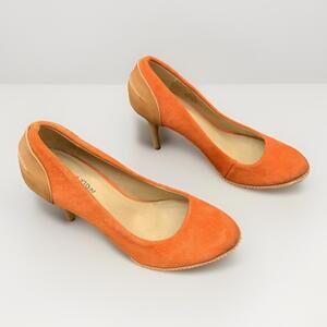 Kenneth Cole Orange and Tan Heels